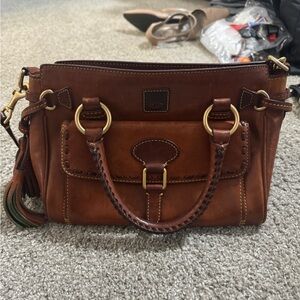 Authentic Dooney and Bourke handbag leather satchel with crossbody